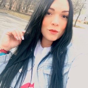 Meet your Posher, Karina